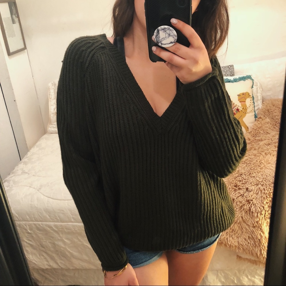 Chunky Green V-Neck Sweater